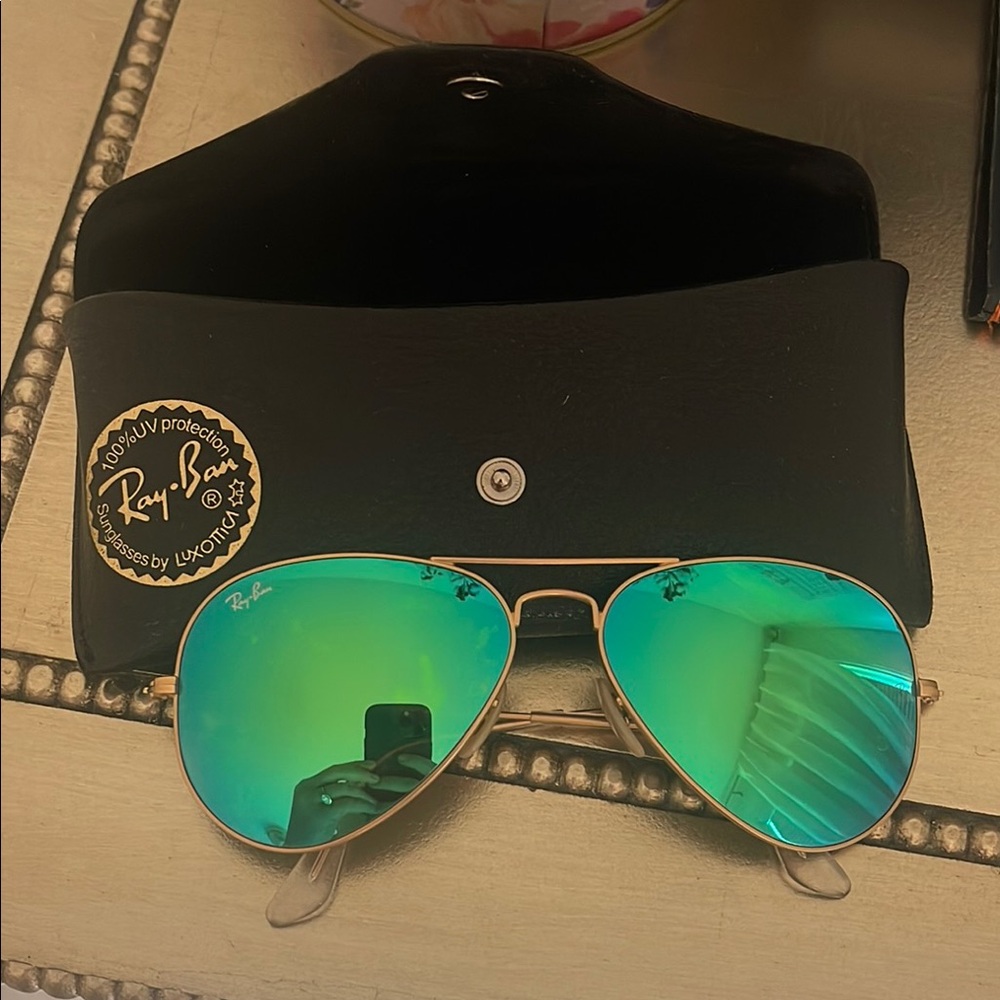 Ray-Ban Aviator Sunglasses with Blue/Green Lenses